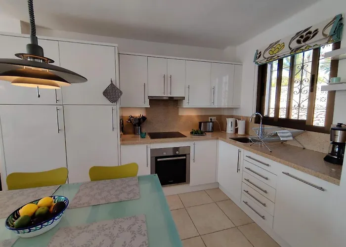 R1371 Capistrano Playa 417 Apartment Nerja