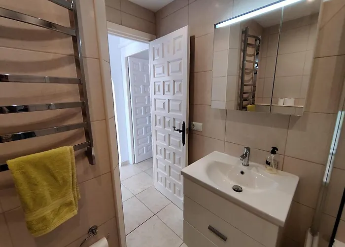 R1371 Capistrano Playa 417 * נרחה