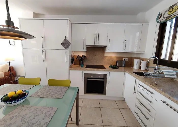 R1371 Capistrano Playa 417 *